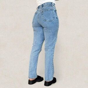 Abercrombie & Fitch The 90s Straight (Ultra High Rise)